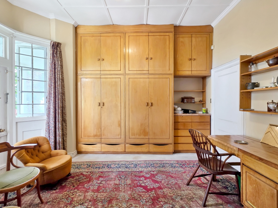 6 Bedroom Property for Sale in Sea Point Western Cape